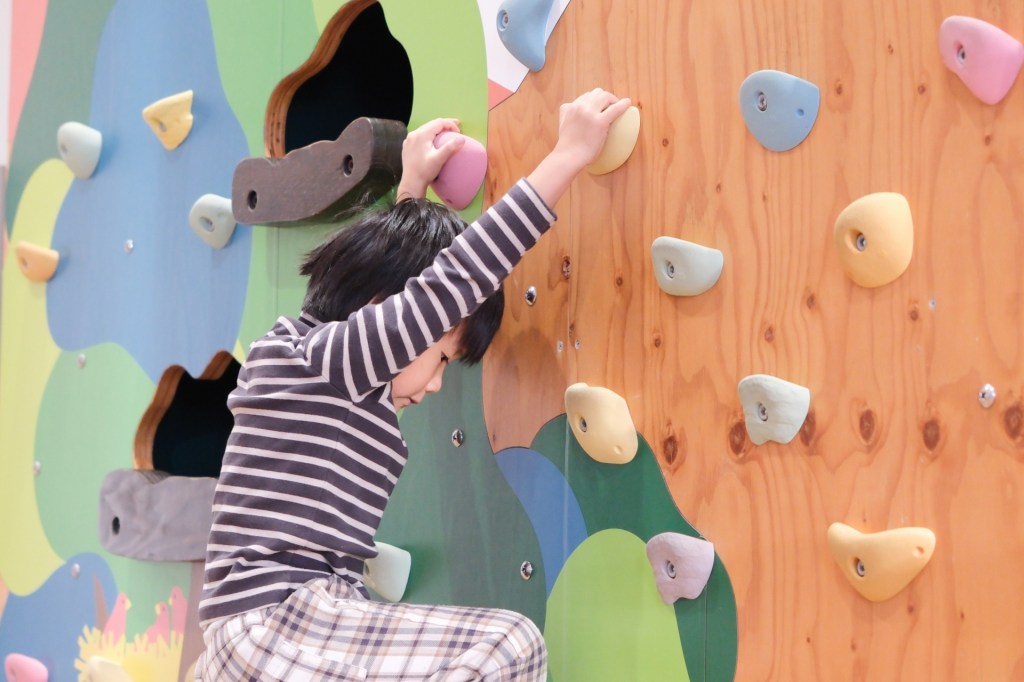 スポーツ体験をする子ども